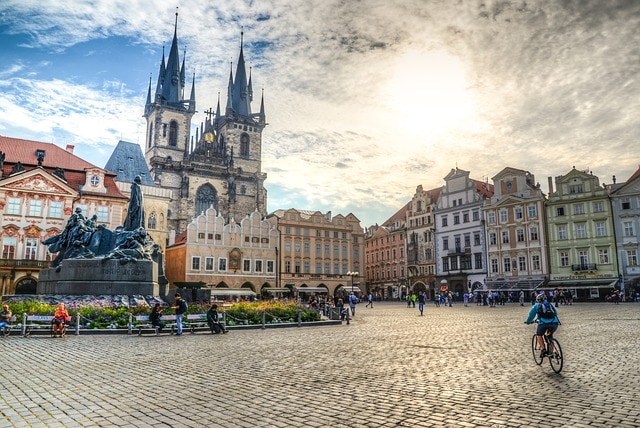 Square Prague Hdr City 